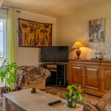 Charmant Appartement De 120M2 A Rodez *